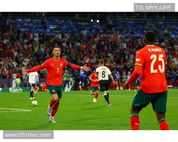 照耀足球的光辉旅程与梦想追逐的激情故事