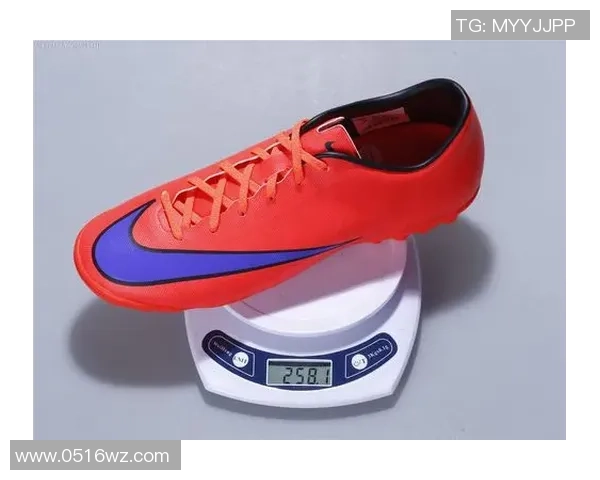 选择高品质足球的品牌推荐与评测分析让你轻松找到理想球具